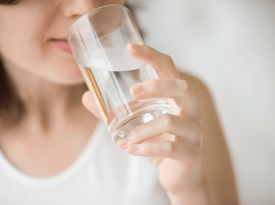 6 Clever Ways to Drink More Water